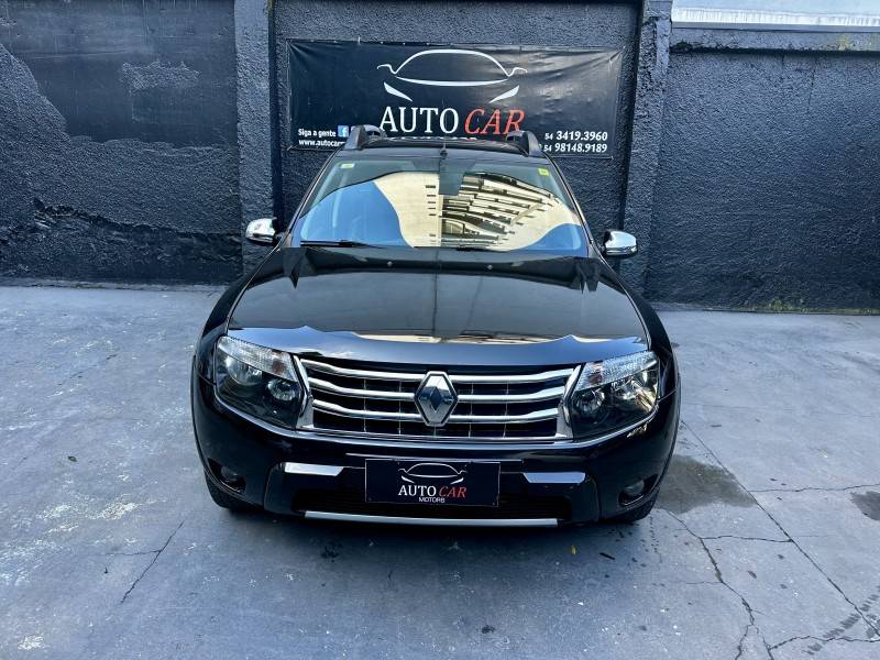 RENAULT - DUSTER - 2013/2014 - Preta - R$ 51.900,00