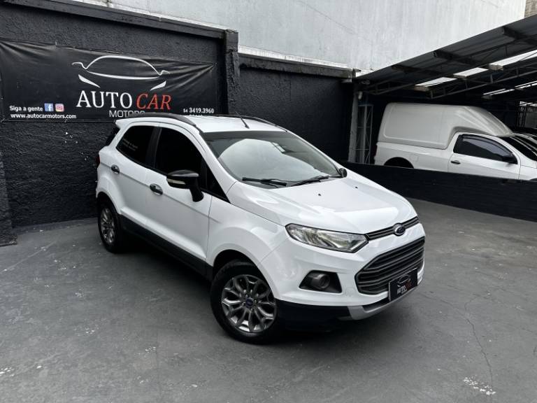 FORD - ECOSPORT - 2013/2014 - Branca - R$ 59.900,00