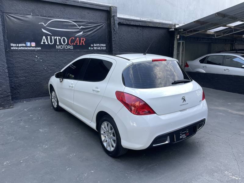 PEUGEOT - 308 - 2013/2014 - Branca - R$ 40.900,00