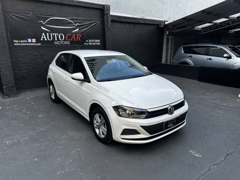 VOLKSWAGEN - POLO - 2021/2021 - Branca - R$ 73.900,00