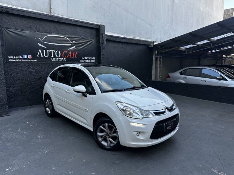 CITROËN - C3 - 2016/2017 - Branca - R$ 48.900,00