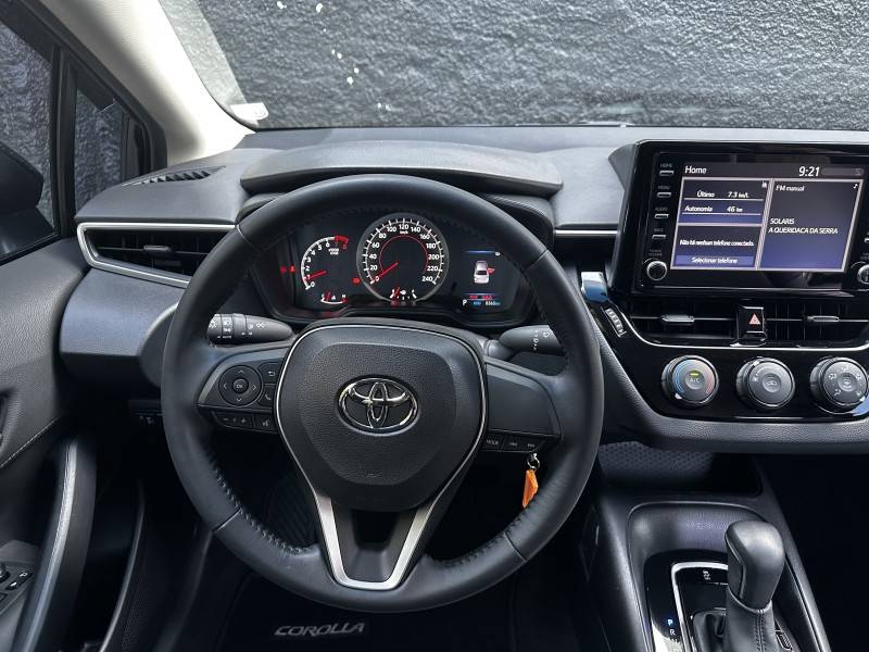 TOYOTA - COROLLA - 2019/2020 - Preta - R$ 119.900,00