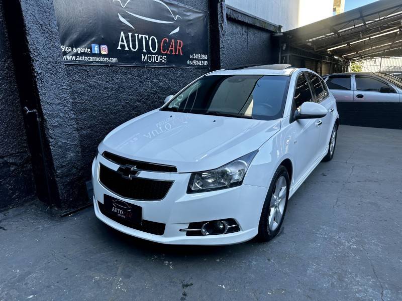 CHEVROLET - CRUZE - 2012/2013 - Branca - R$ 69.900,00