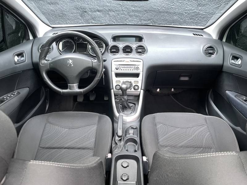 PEUGEOT - 308 - 2014/2015 - Branca - R$ 49.900,00