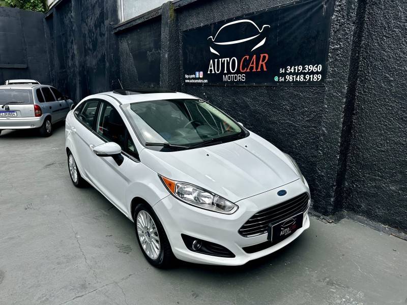 FORD - FIESTA - 2015/2015 - Branca - R$ 54.900,00