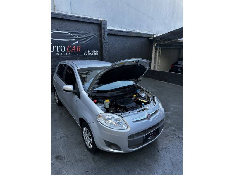 FIAT - PALIO - 2013/2014 - Prata - R$ 40.900,00