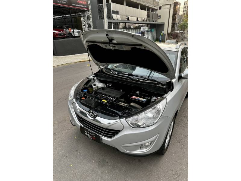 HYUNDAI - IX35 - 2011/2011 - Prata - R$ 61.900,00