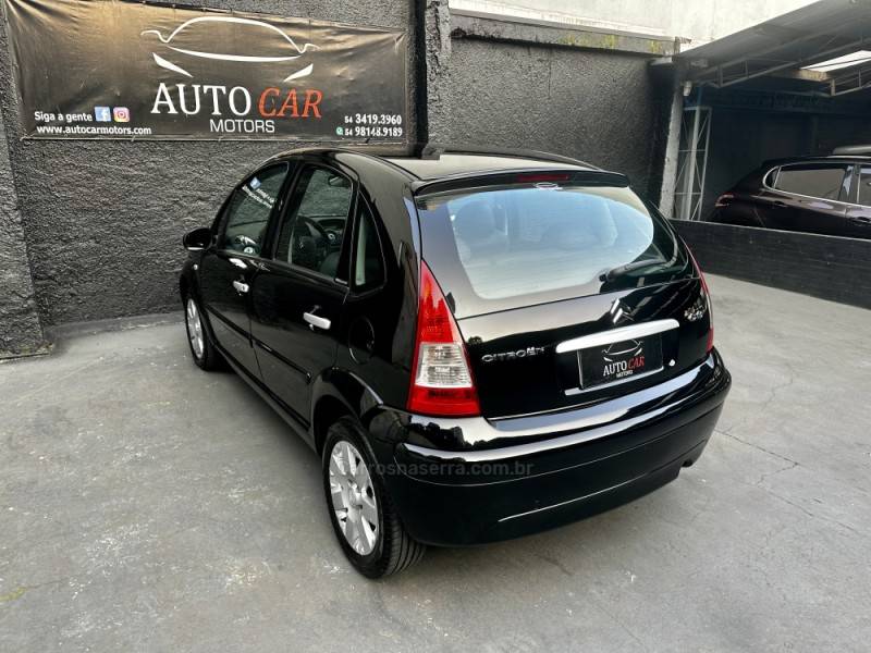 CITROËN - C3 - 2011/2012 - Preta - R$ 29.900,00