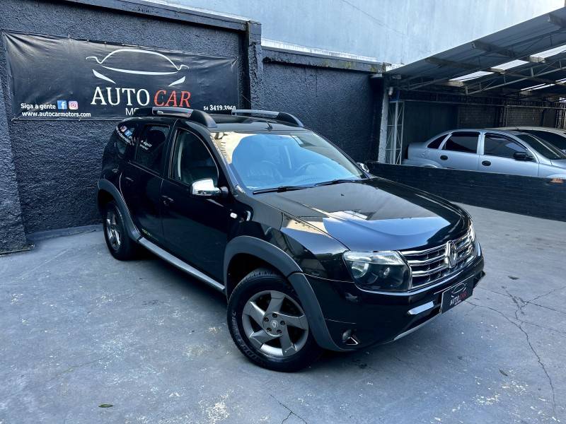 RENAULT - DUSTER - 2013/2014 - Preta - R$ 51.900,00