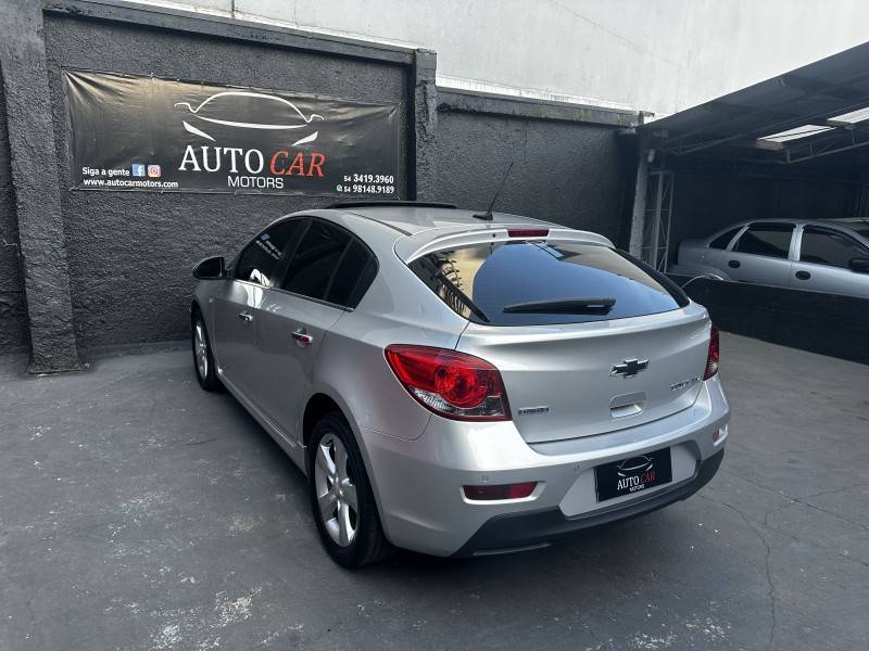 CHEVROLET - CRUZE - 2014/2014 - Prata - R$ 74.900,00