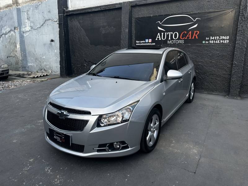 CHEVROLET - CRUZE - 2014/2014 - Prata - R$ 74.900,00