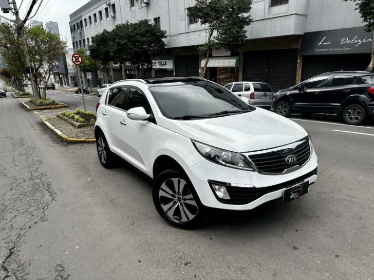 KIA MOTORS - SPORTAGE - 2013/2013 - Branca - R$ 78.900,00