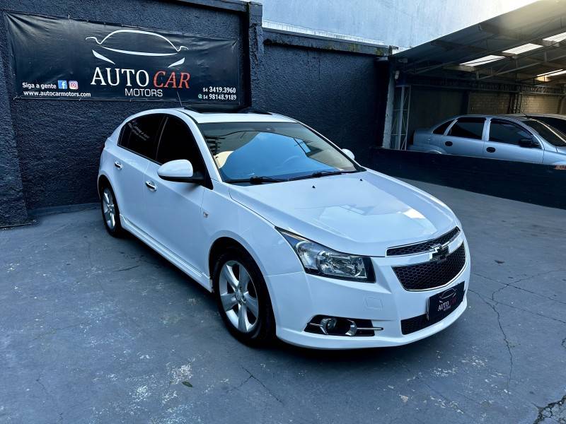 CHEVROLET - CRUZE - 2012/2013 - Branca - R$ 69.900,00