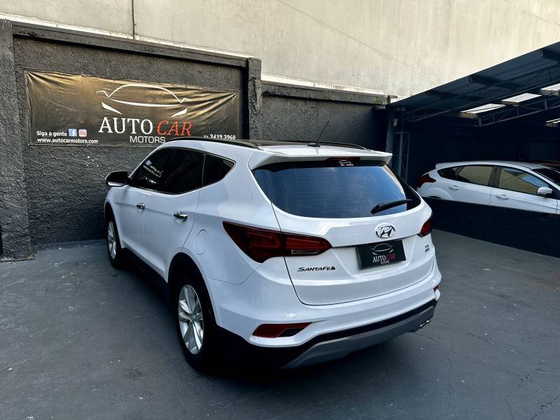 HYUNDAI - SANTA FÉ - 2017/2018 - Branca - R$ 135.900,00