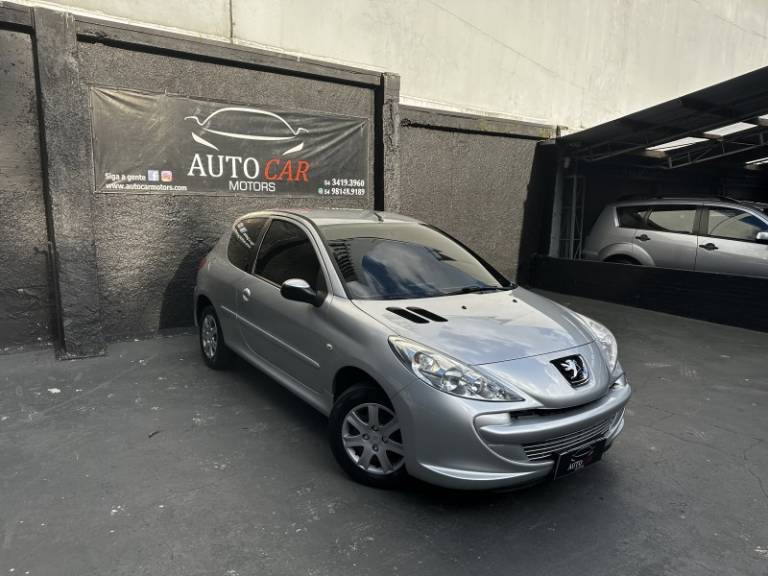 PEUGEOT - 207 - 2012/2013 - Prata - R$ 23.900,00