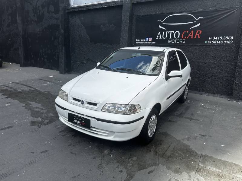 FIAT - PALIO - 2005/2006 - Branca - R$ 15.900,00